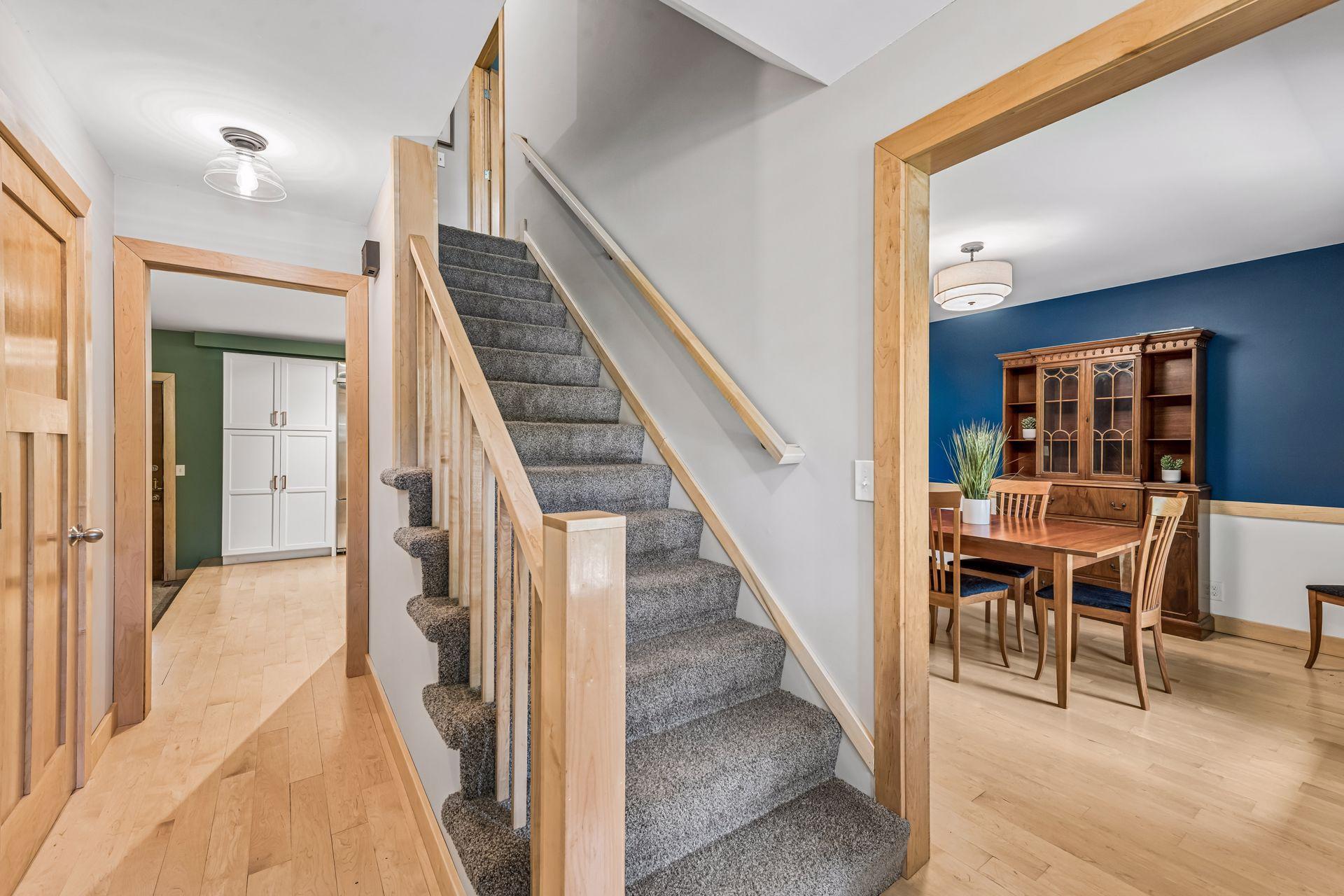 3642 Sunrise Drive W