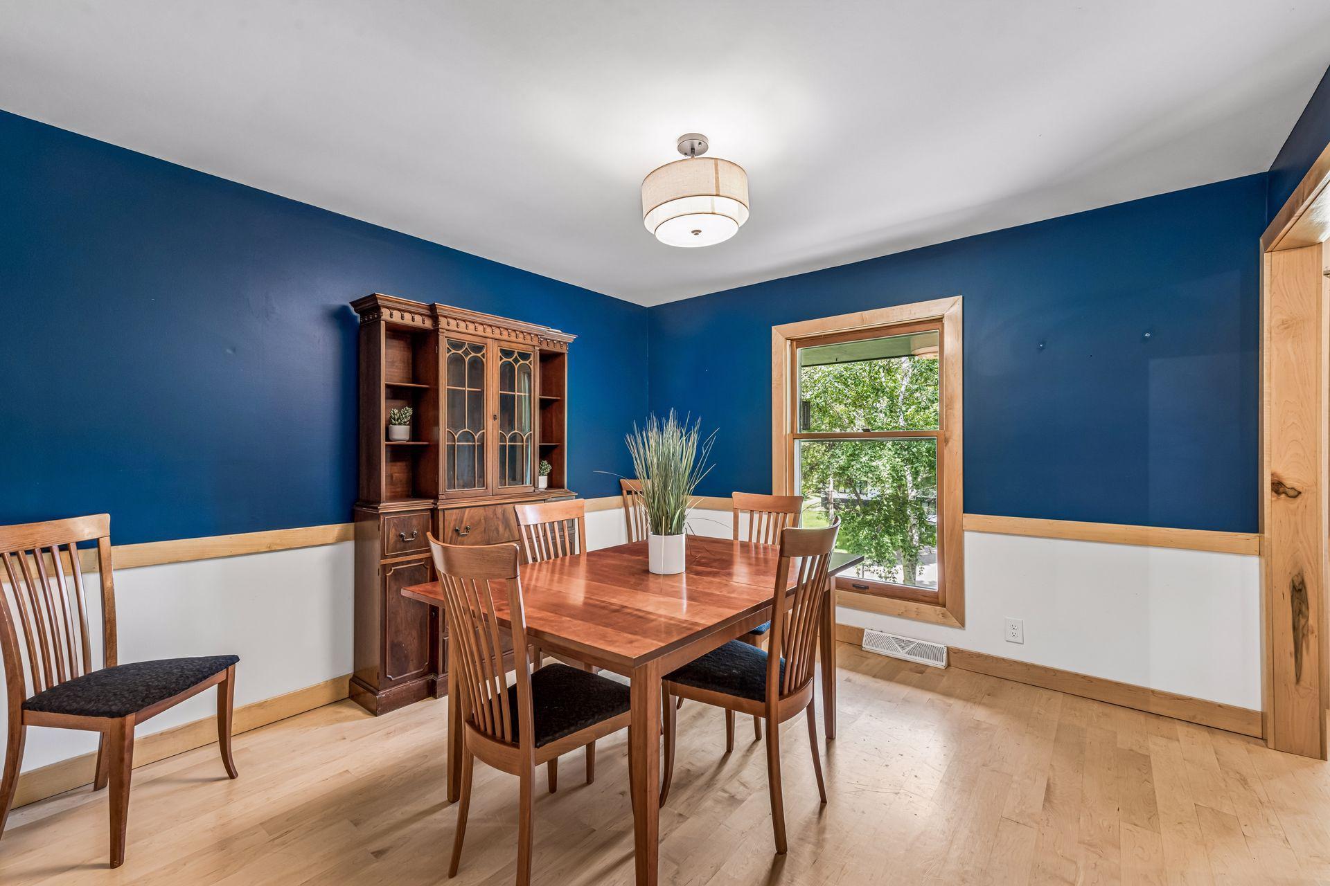 3642 Sunrise Drive W