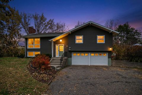 6170 Carleda Way Inver Grove Heights MN 55076