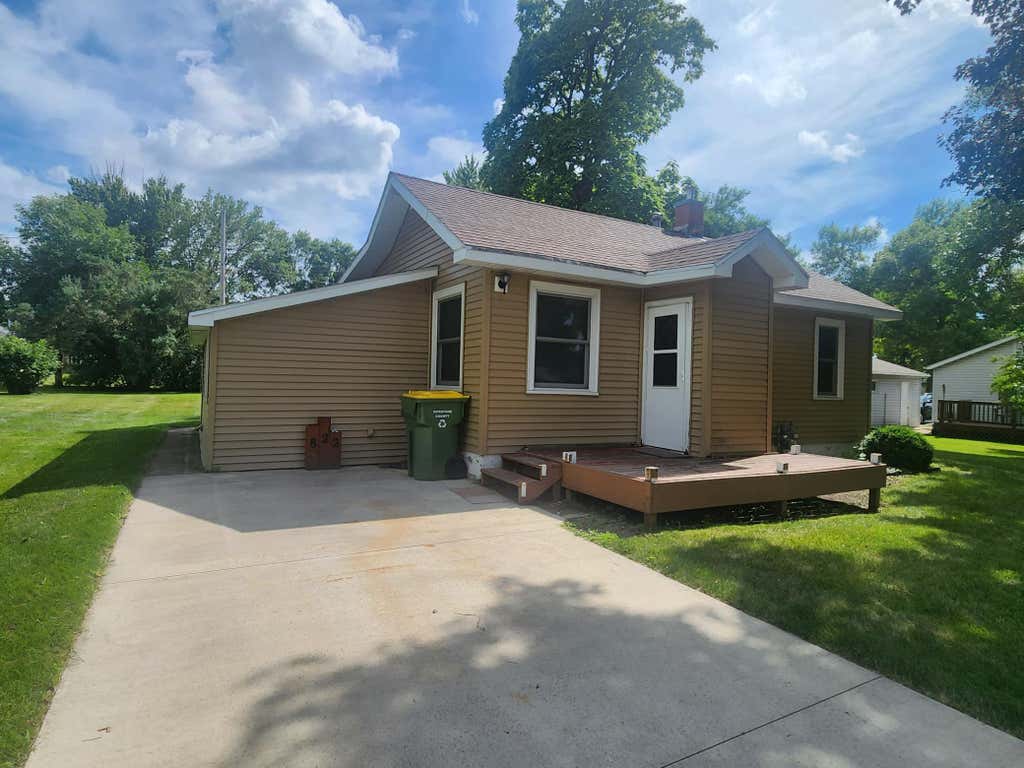 Photo of 822 2nd Street NW, Pipestone, MN 56164 (MLS # 7115184)