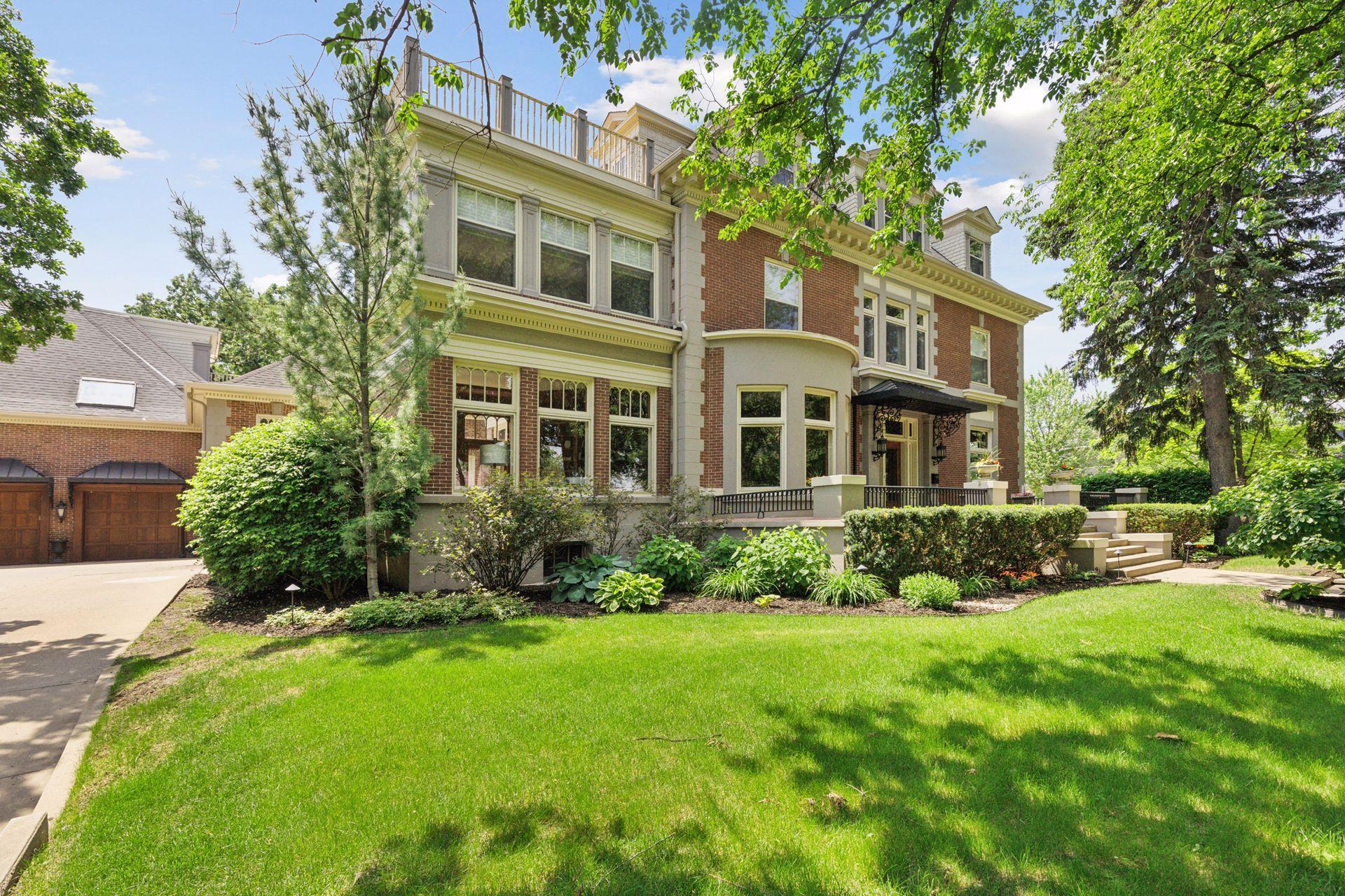 1721 Mount Curve Avenue