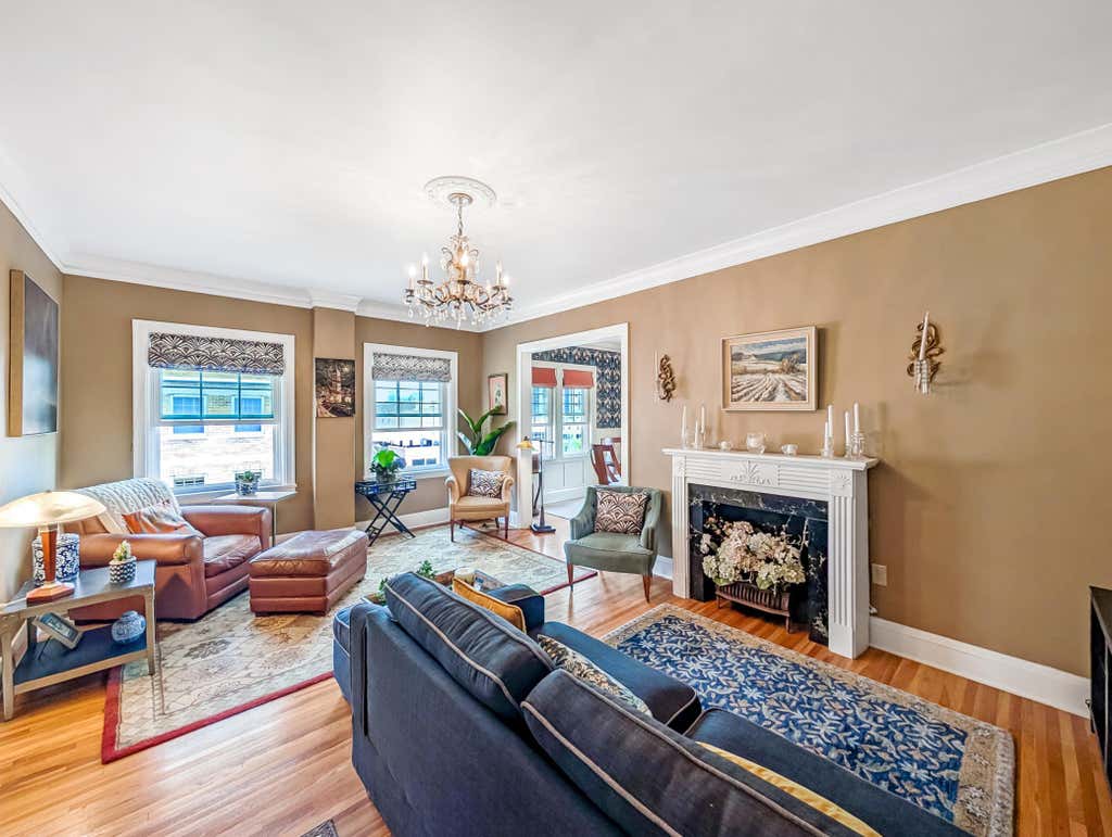 Photo of 2615 Park Avenue #611, Minneapolis, MN 55407 (MLS # 7100826)