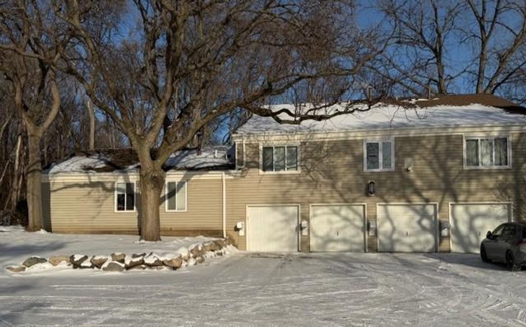 Photo of 7401 Landau Drive #7401, Bloomington, MN 55438 (MLS # 7019828)