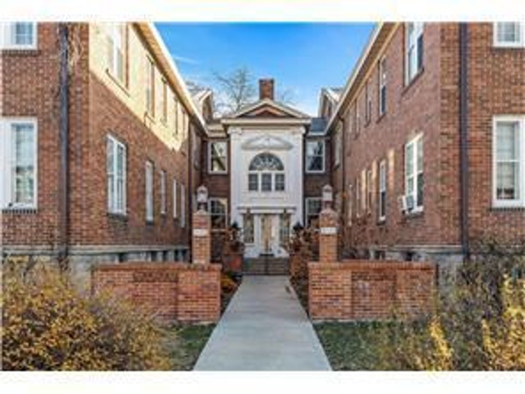 Photo of 3909 Aldrich Avenue S #6, Minneapolis, MN 55409 (MLS # 7032574)