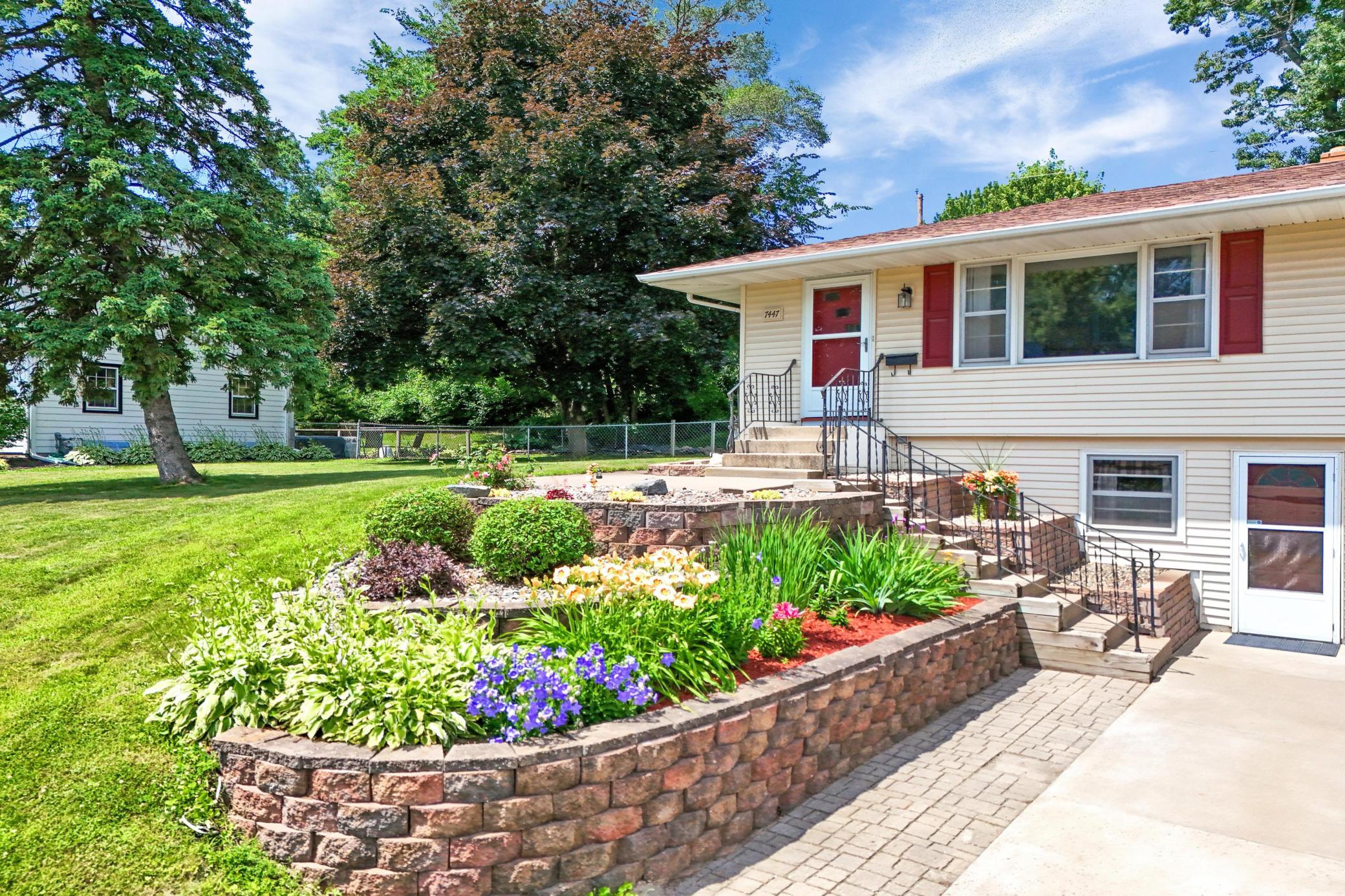 7447 Cleadis Way