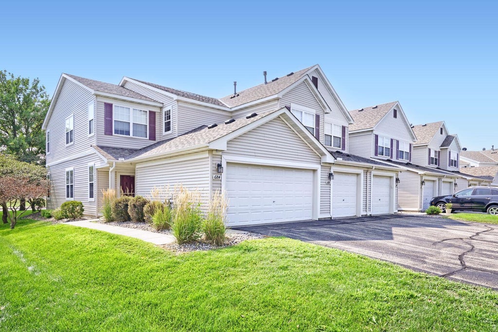 Photo of 688 Cobblestone Way, Shakopee, MN 55379 (MLS # 7127001)