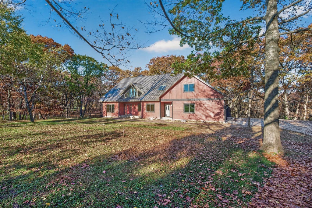 Photo of 1535 Neal Avenue Court N, Lake Elmo, MN 55042 (MLS # 7153994)