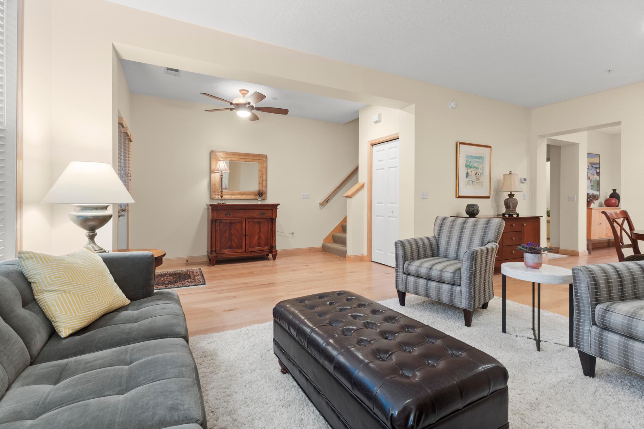 1530 Zarthan Avenue S 302