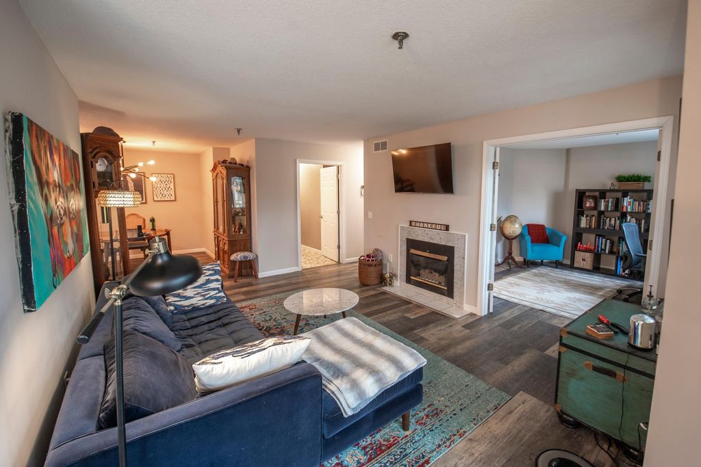 Photo of 2550 Concord Way, Mendota Heights, MN 55120 (MLS # 7039378)