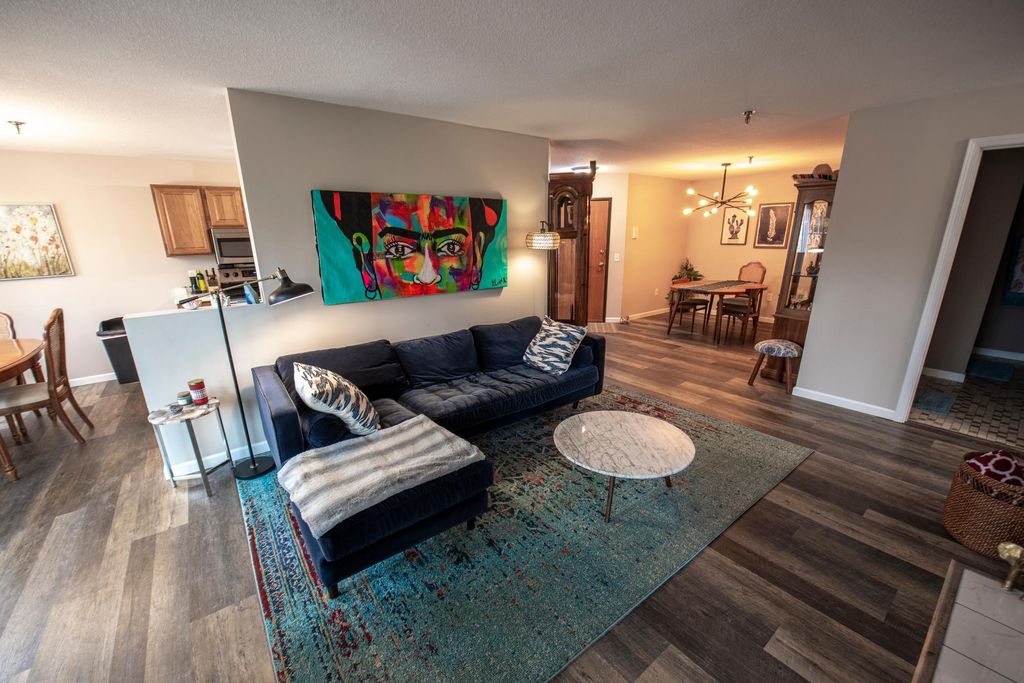 Photo of 2550 Concord Way, Mendota Heights, MN 55120 (MLS # 7039378)