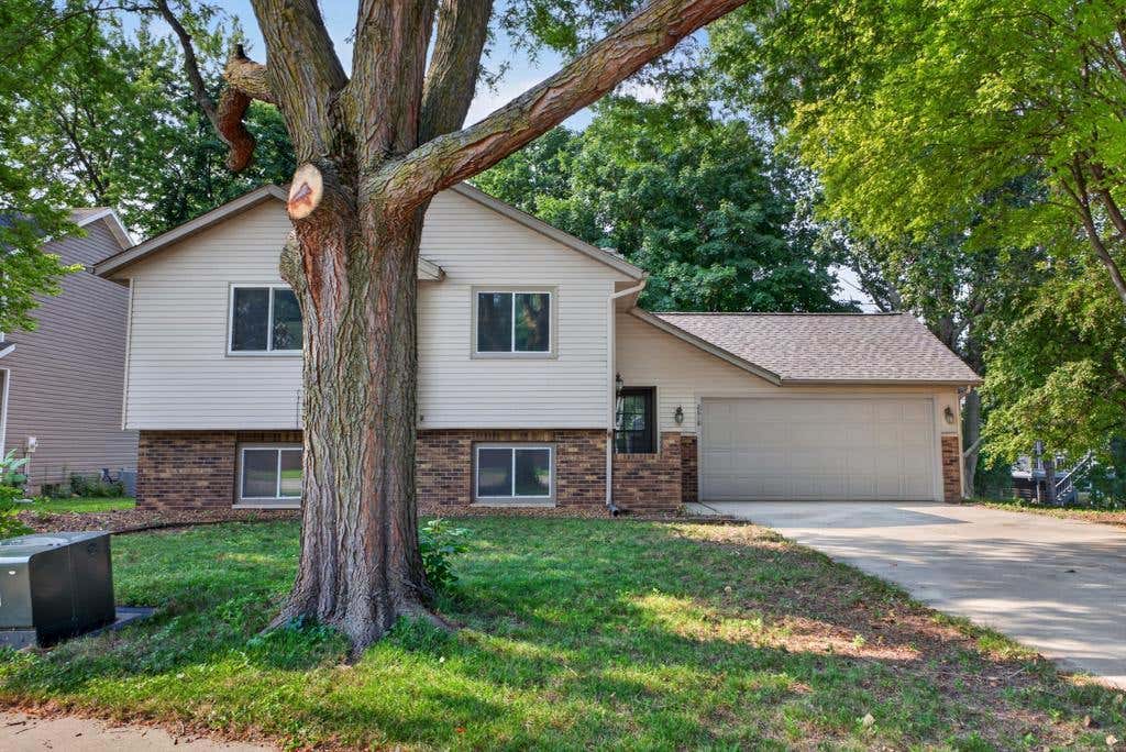 Photo of 2818 26th Street NW, Rochester, MN 55901 (MLS # 7117397)