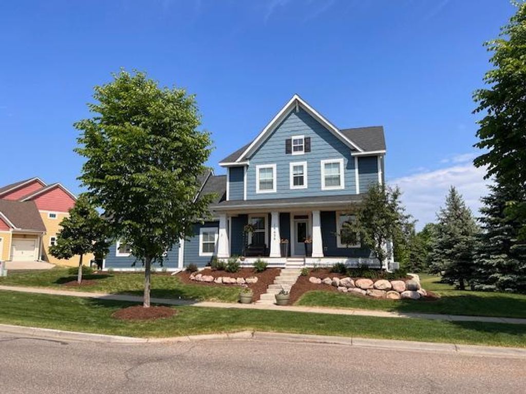 Photo of 16636 Eagleview Drive, Lakeville, MN 55044 (MLS # 7029393)