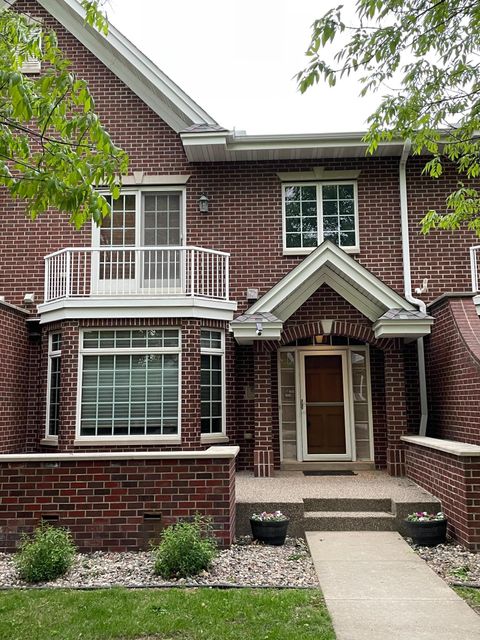 10776 Falling Water Lane B Woodbury MN 55129