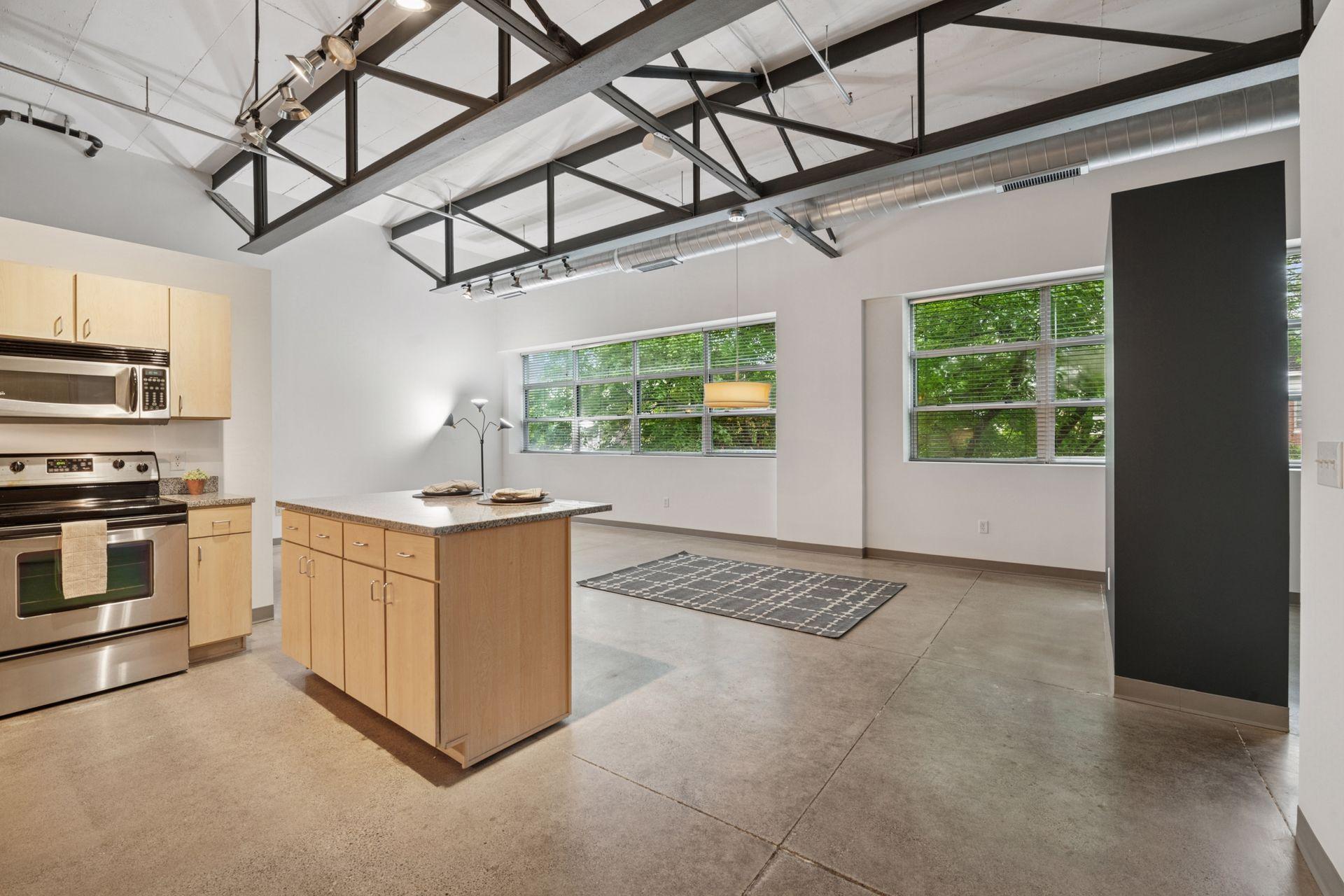 111 E Franklin Avenue 215