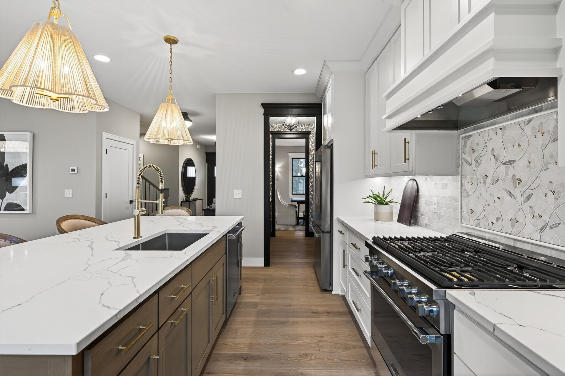 5101 Colonial Drive