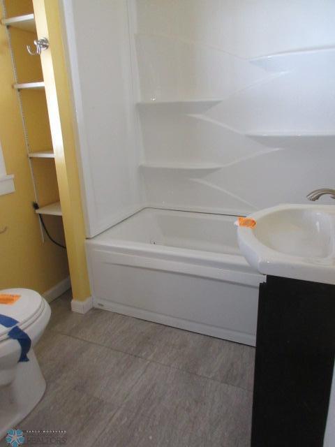 Moorhead, Minnesota 56560, United States, 3 Bedrooms Bedrooms, ,2 BathroomsBathrooms,Residential,Active,257222