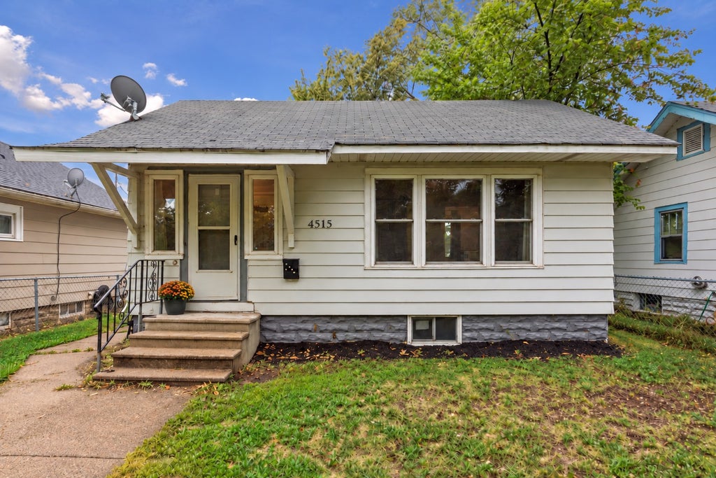 Photo of 4515 Aldrich Avenue N, Minneapolis, MN 55412 (MLS # 7143881)