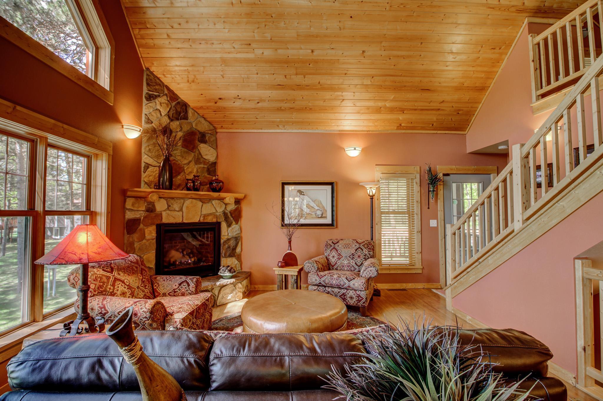 21641 Echo Lane