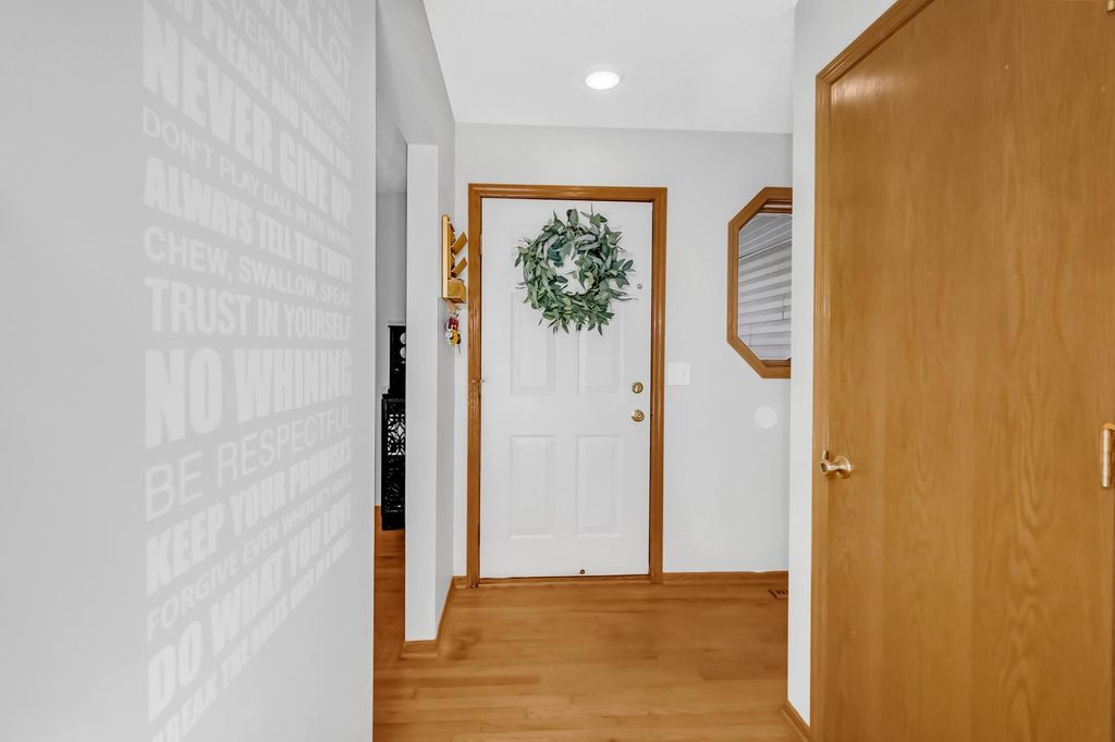 Photo of 4609 Heather Way N, Oakdale, MN 55128 (MLS # 7012043)