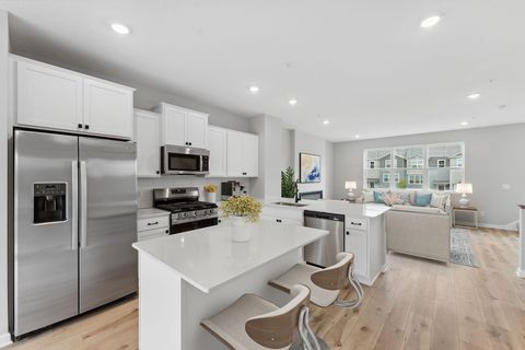 1523 Traverse Lane West Saint Paul MN 55118