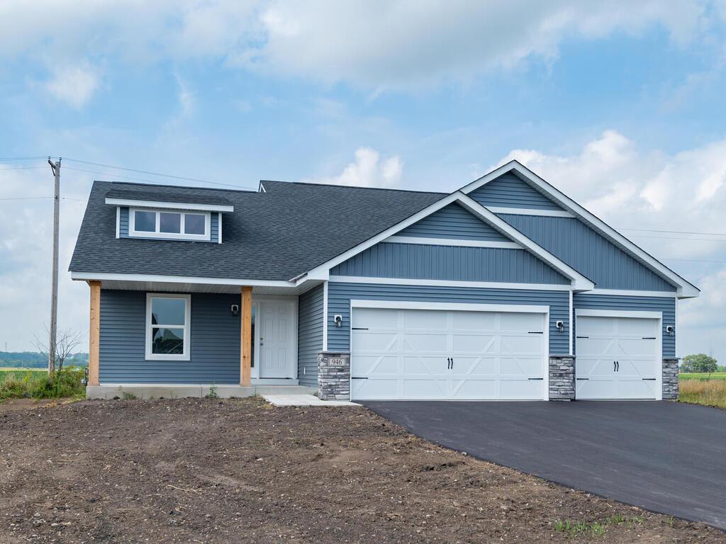 946 Prestwick Drive