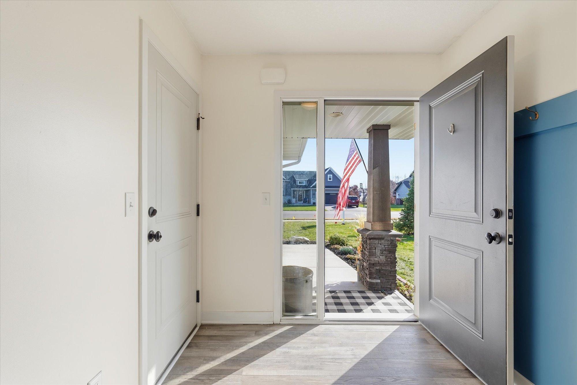 8200 Hummingbird Lane