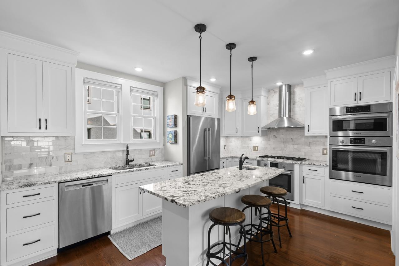 4025 Dupont Avenue S