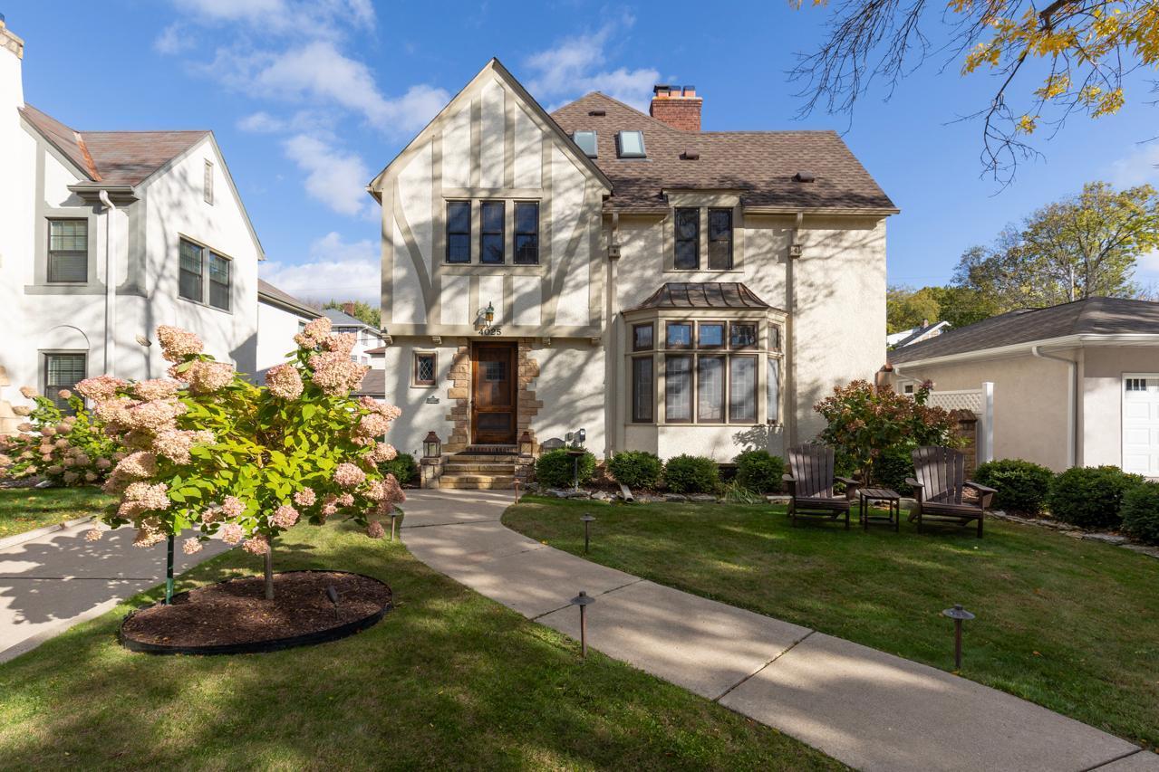 4025 Dupont Avenue S