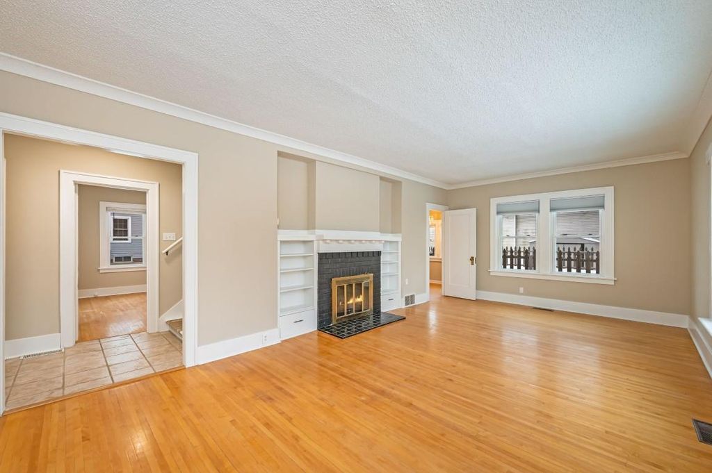 Photo of 110 Summit Avenue, Montevideo, MN 56265 (MLS # 7022237)