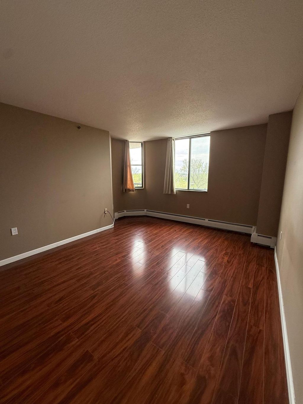 Photo of 6500 Woodlake Drive #707, Richfield, MN 55423 (MLS # 7063158)