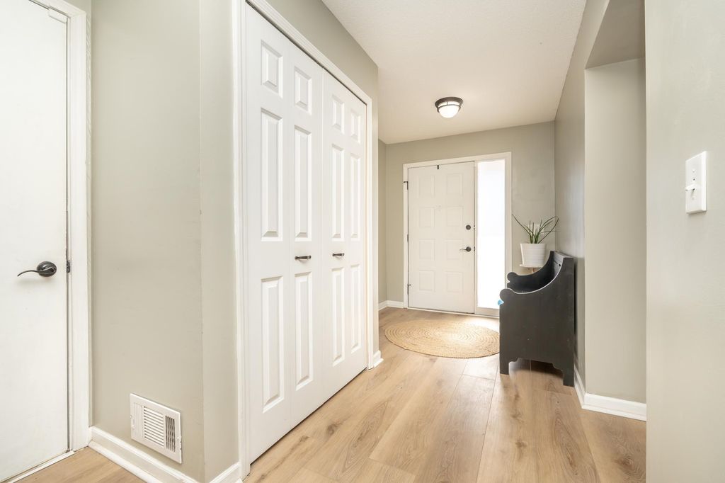 Photo of 5431 Upper 147th Street W, Apple Valley, MN 55124 (MLS # 7040794)