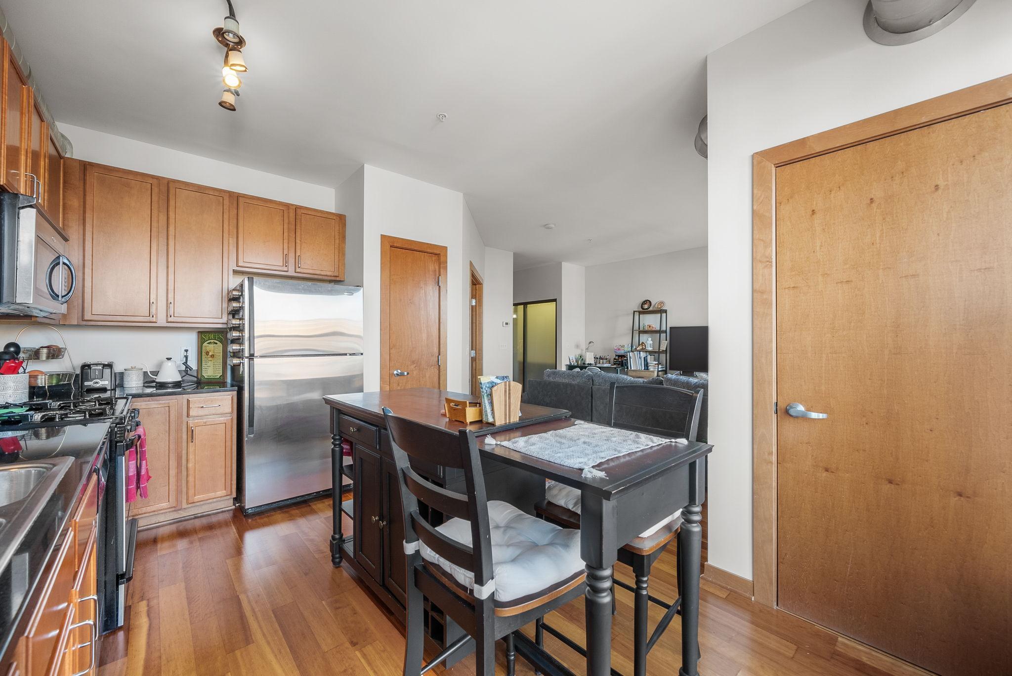 15 E Franklin Avenue SE 212