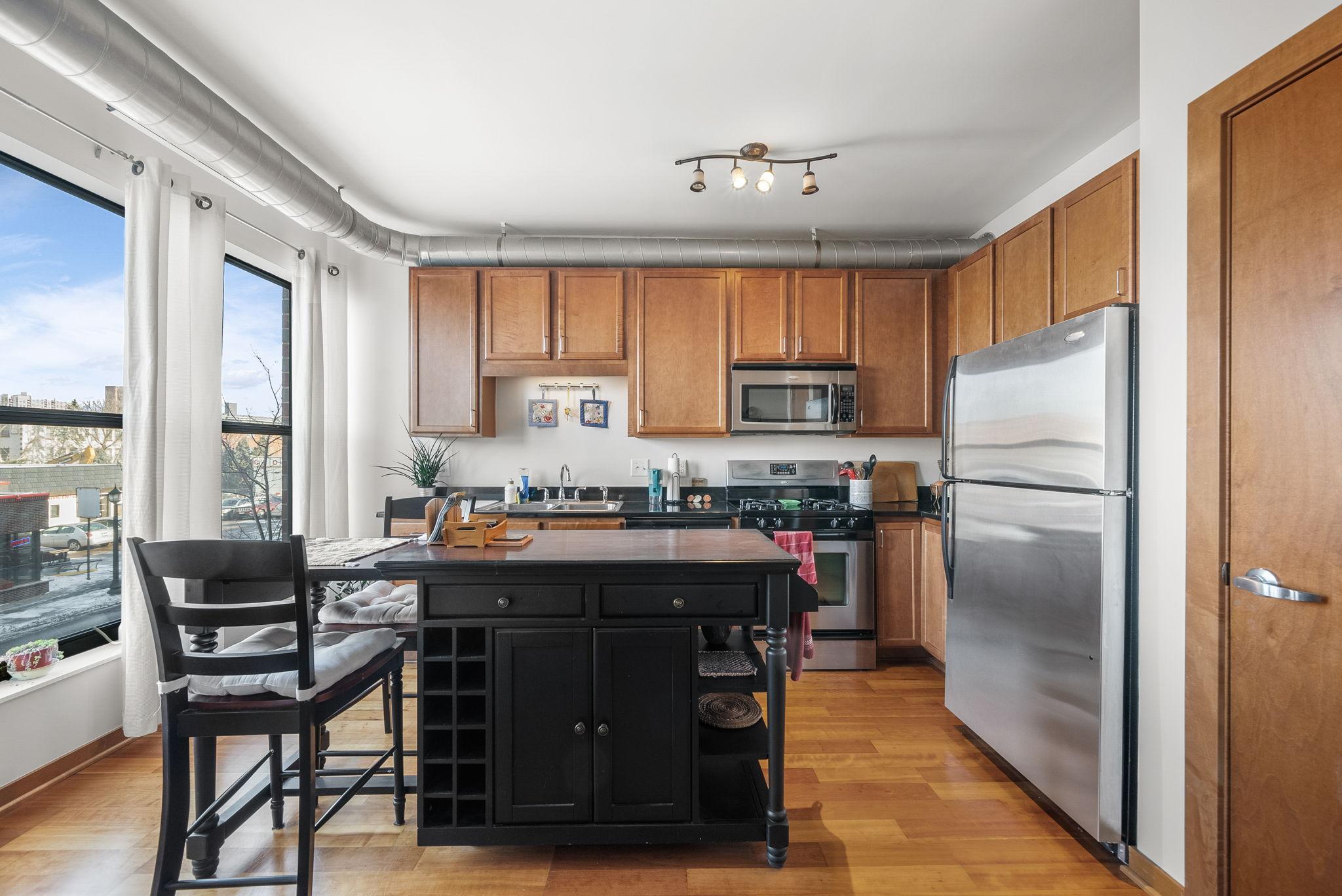 15 E Franklin Avenue SE 212