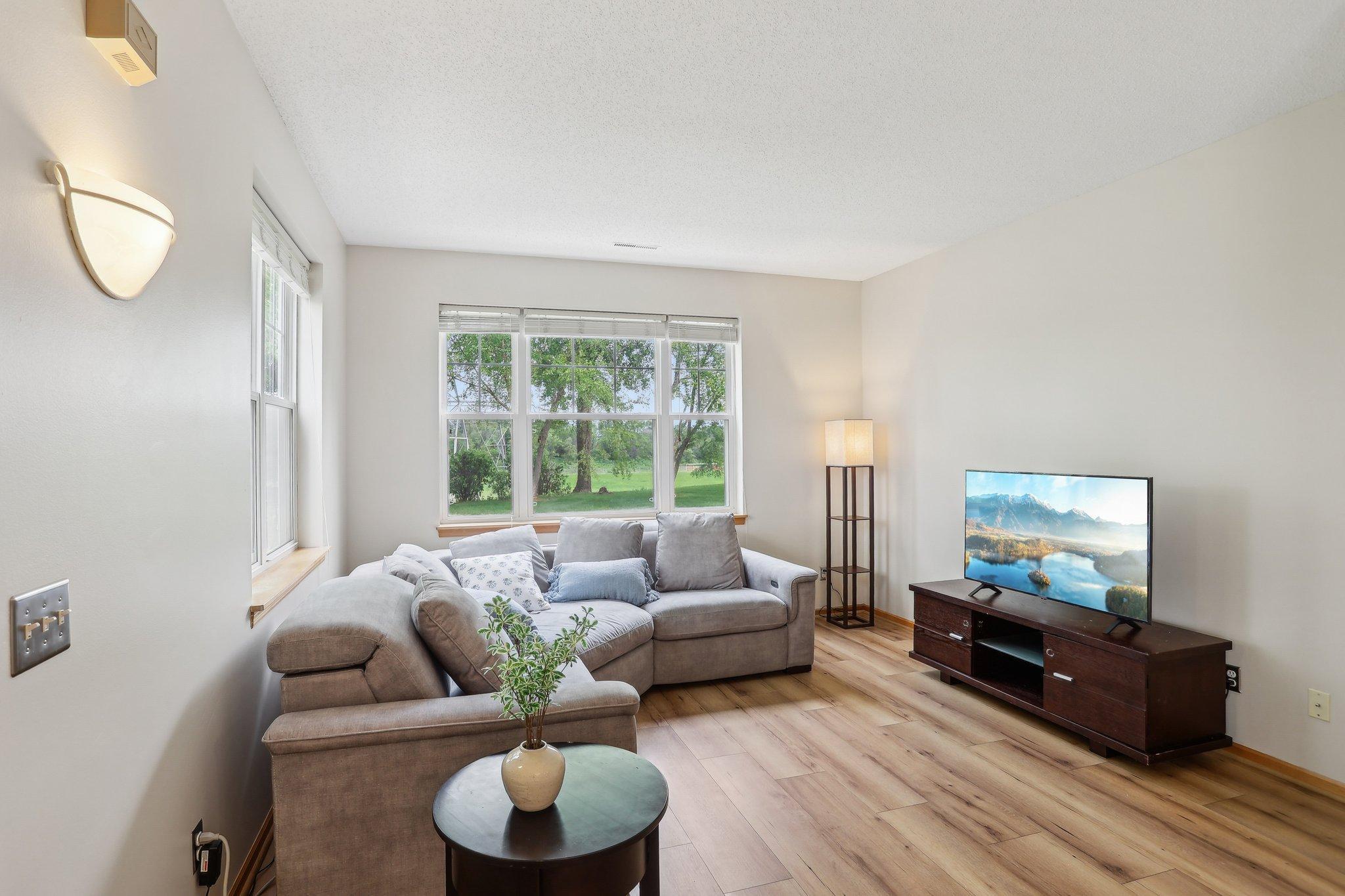 1548 Liberty Circle