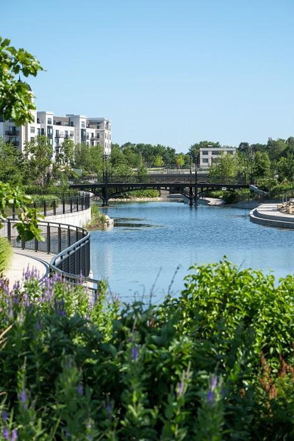 Photo of 2275 Beechwood Avenue, Saint Paul, MN 55116 (MLS # 7063885)