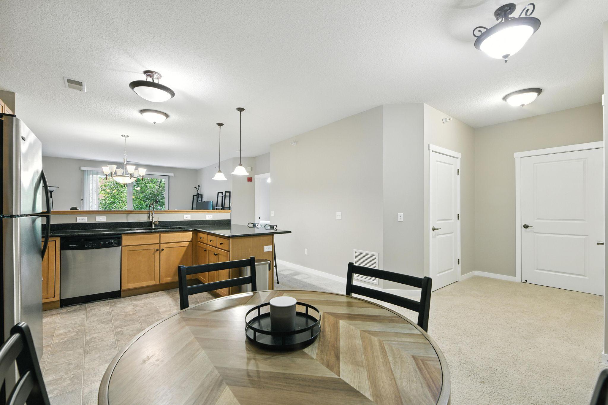 1070 Grandview Court NE 206