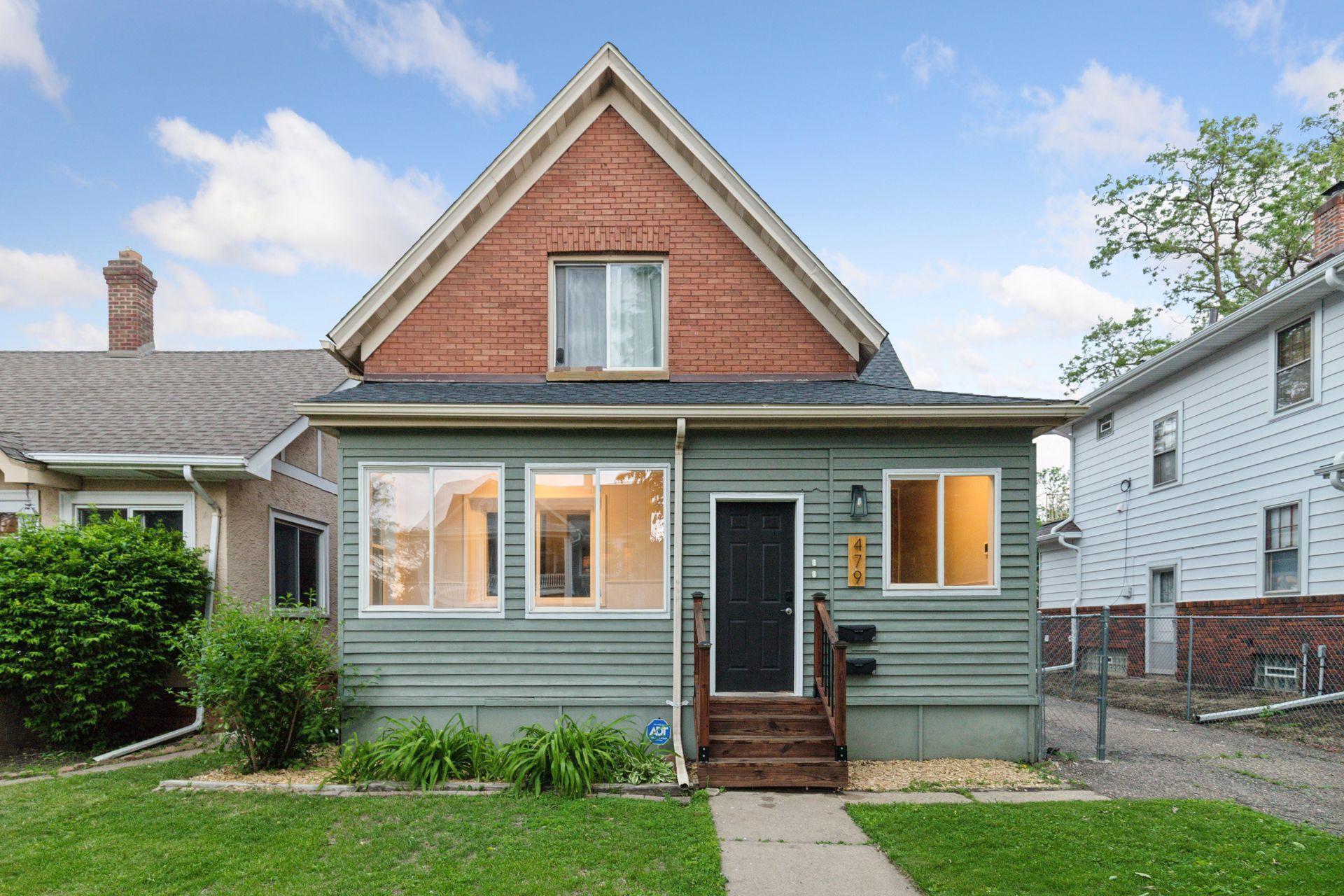 479 Michigan Street