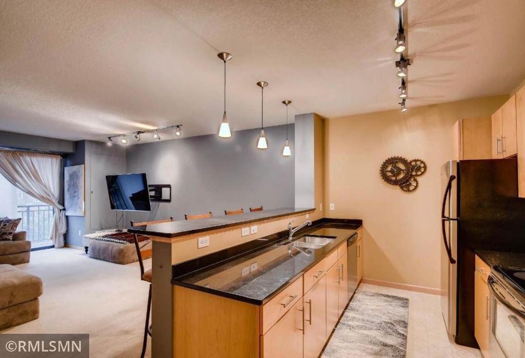 Photo of 7600 Lyndale Avenue S #226, Richfield, MN 55423 (MLS # 6821059)