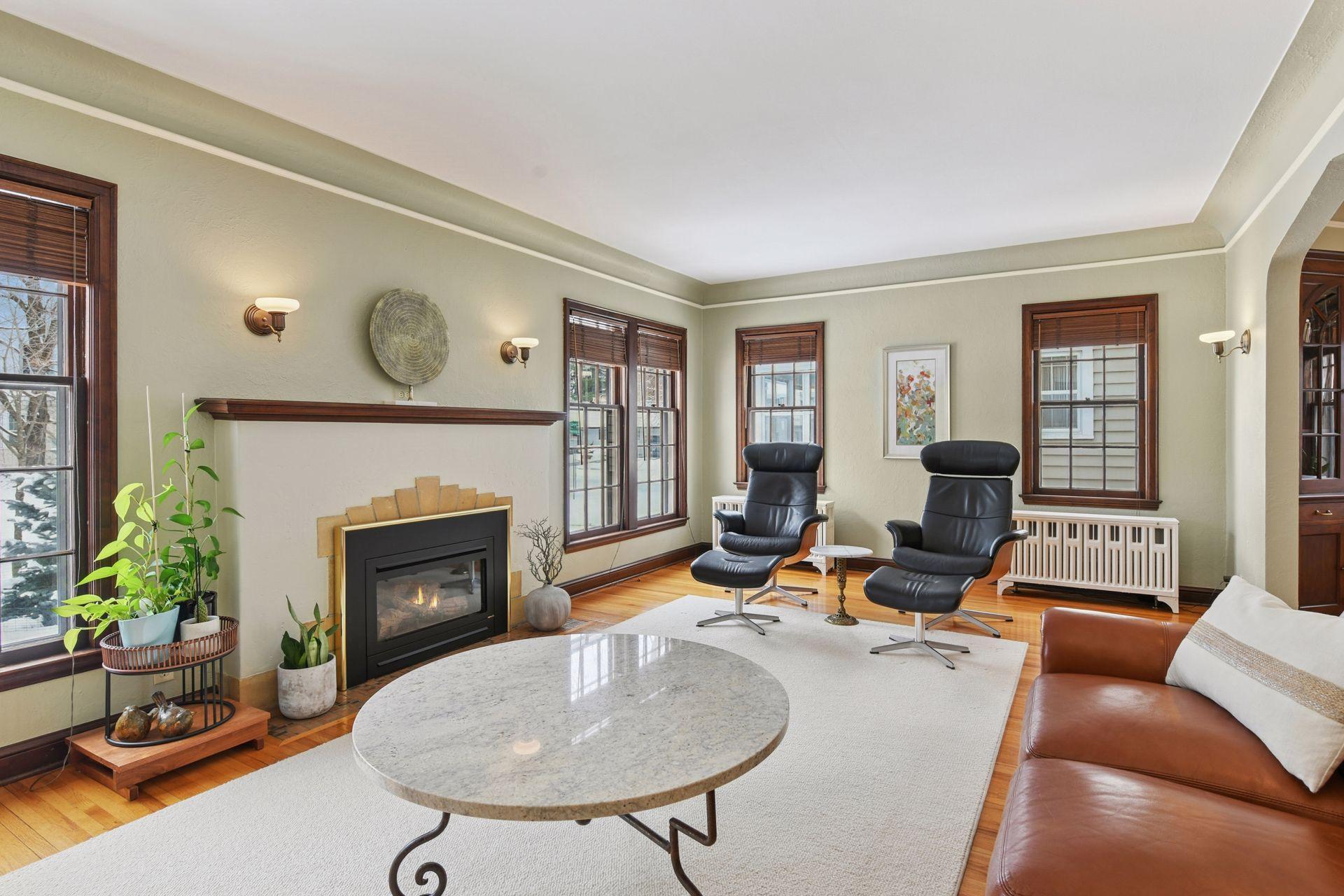 5152 Thomas Avenue S