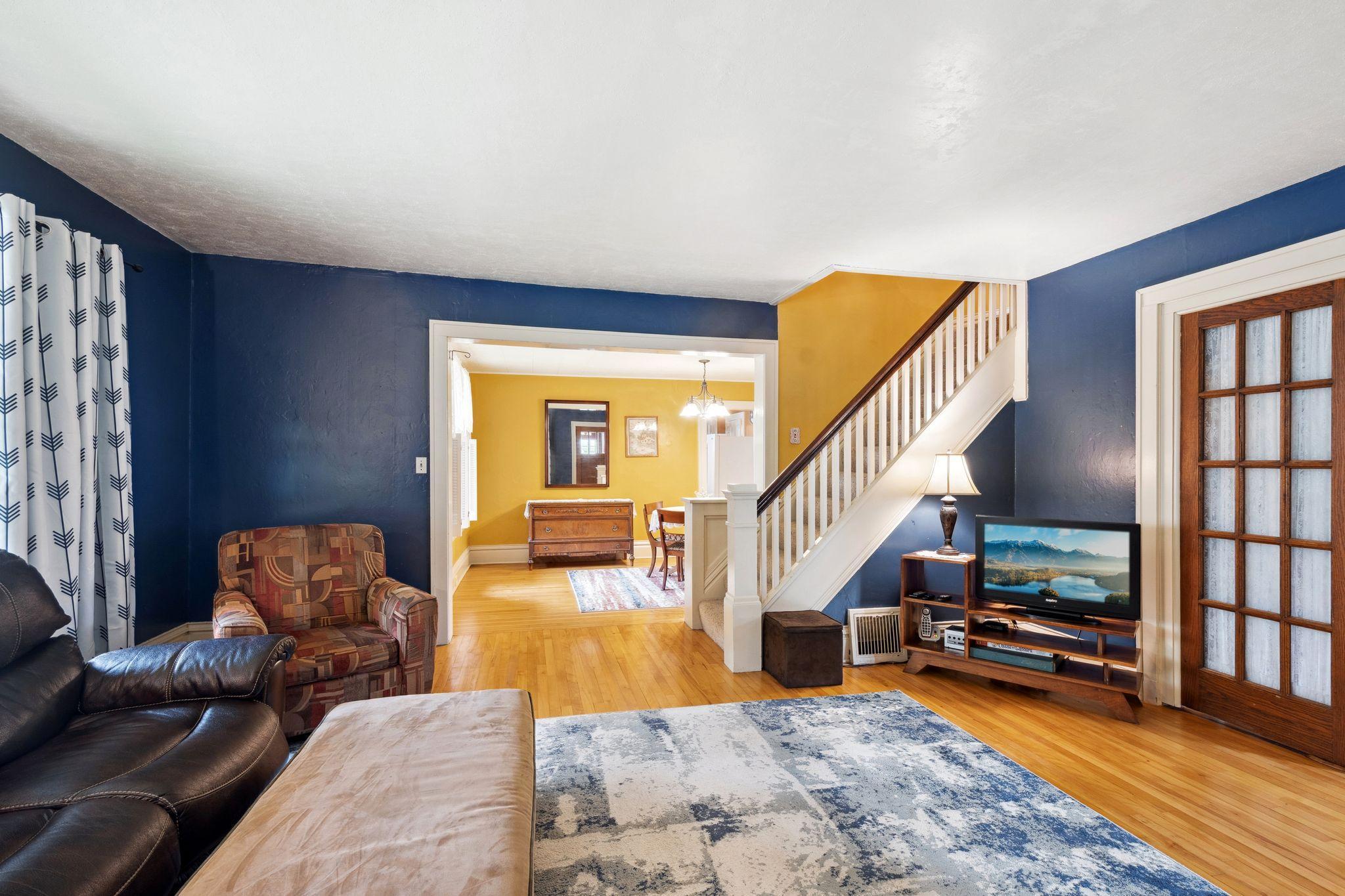 818 7th Street S