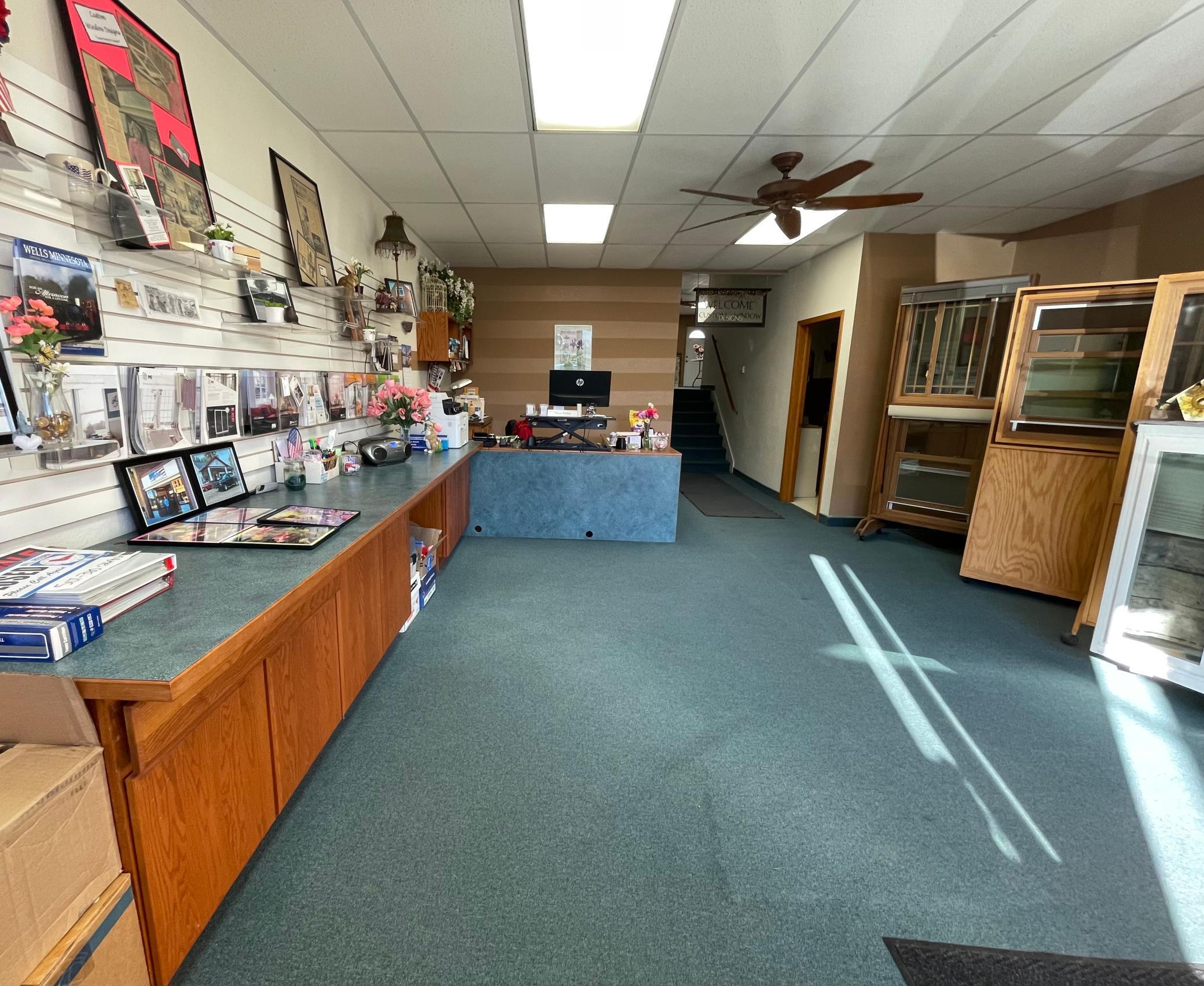 136 S Broadway