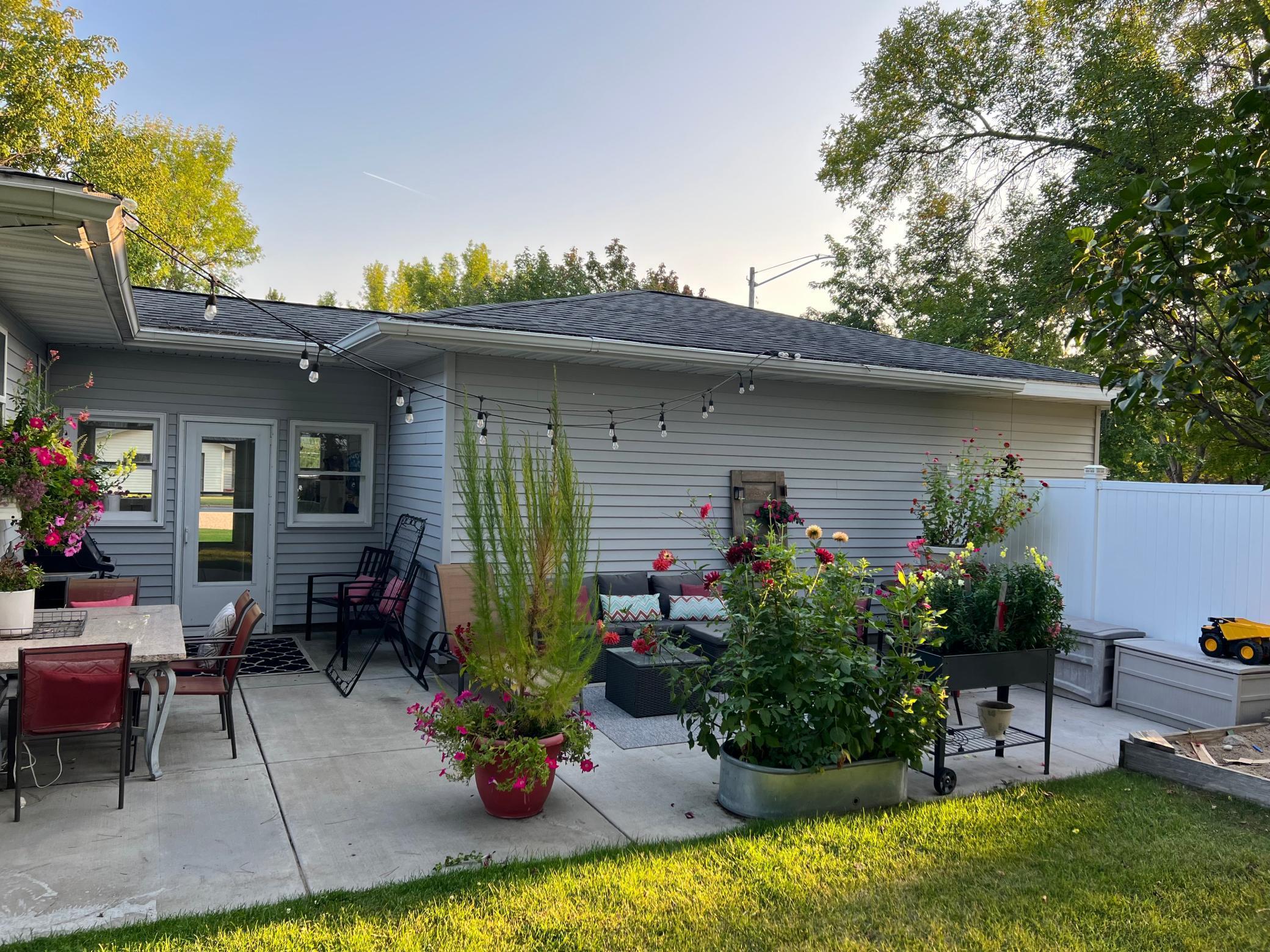 216 Nixon Avenue SW