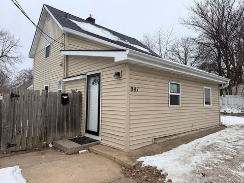 941 Cypress Street Saint Paul MN 55106