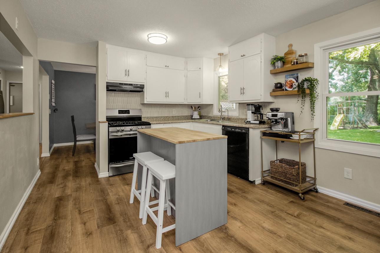 5829 Upper 183rd Street W