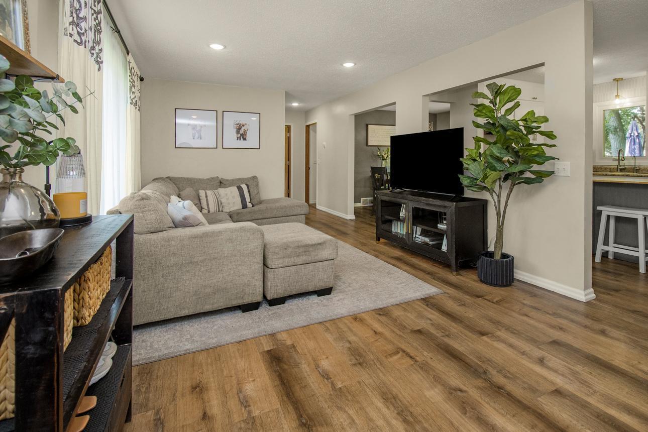 5829 Upper 183rd Street W
