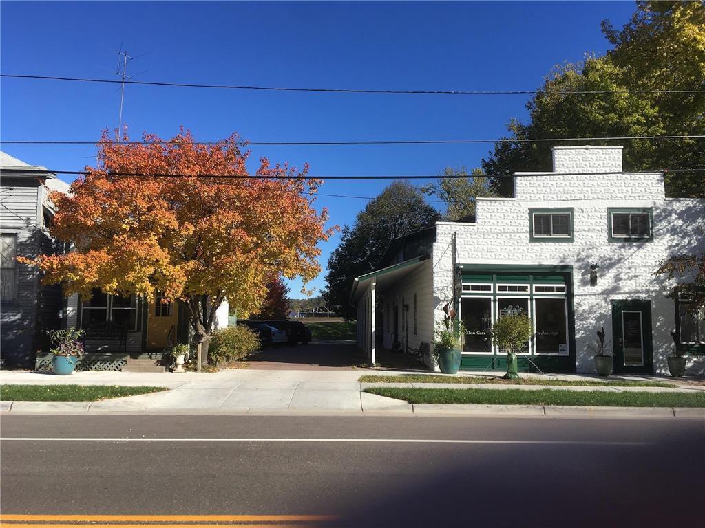3343 Saint Croix Trl S