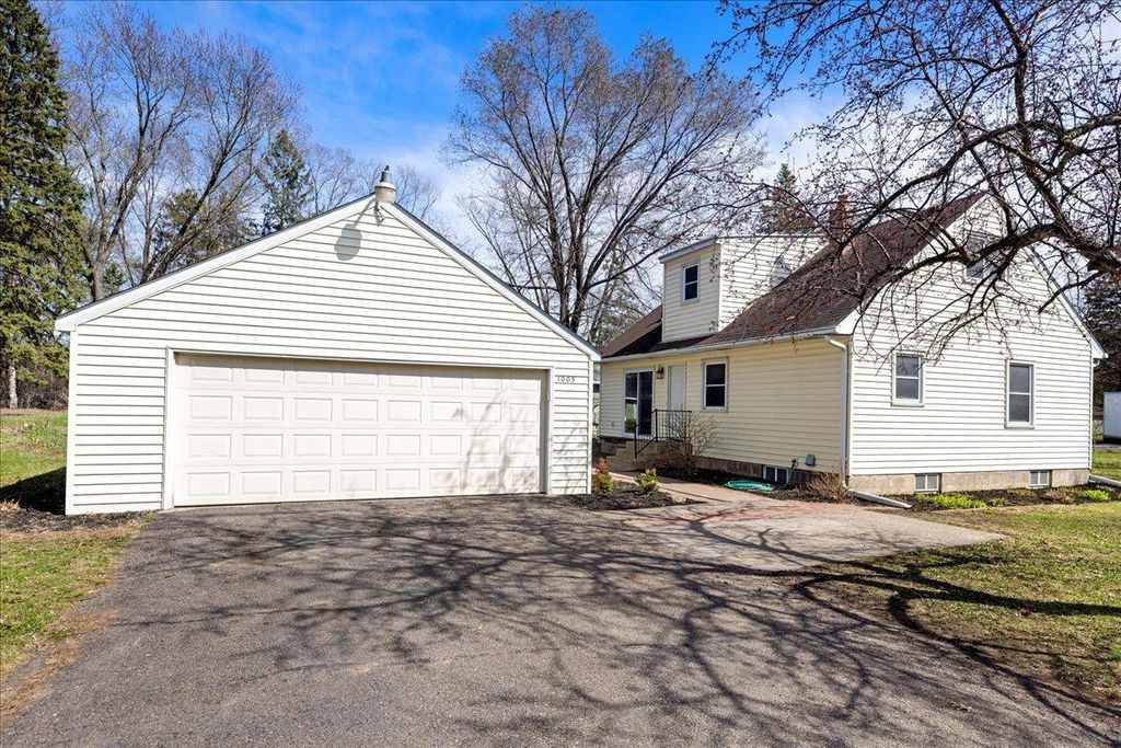 Photo of 1005 90th Avenue NE, Blaine, MN 55434 (MLS # 7058320)