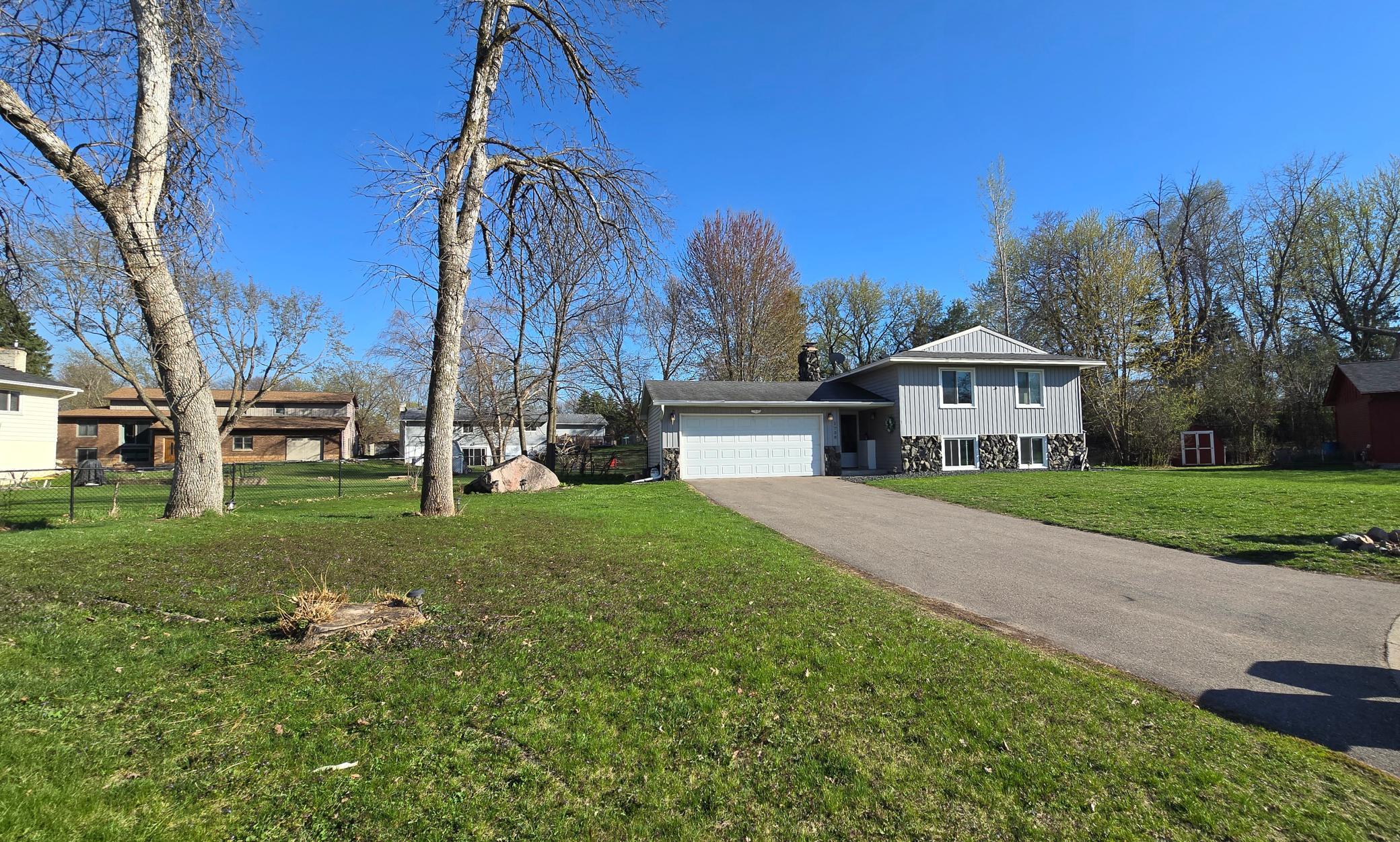 1738 Palisade Circle