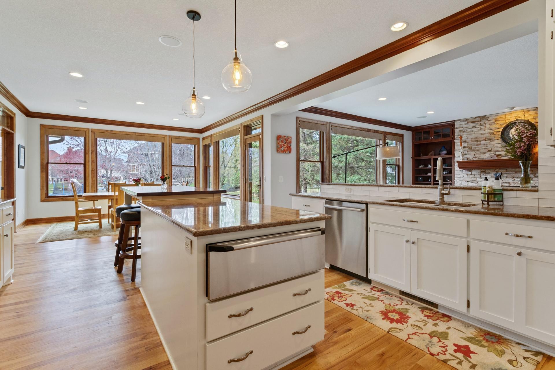 3262 Crestmoor Drive