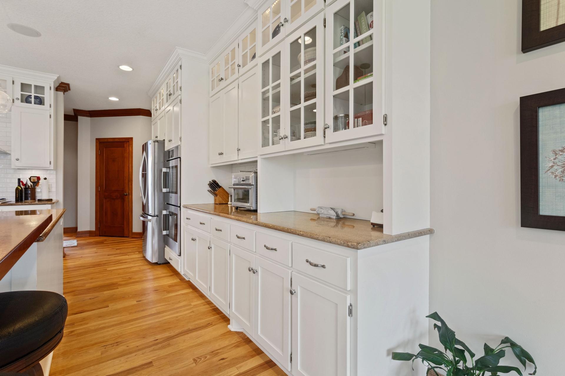 3262 Crestmoor Drive